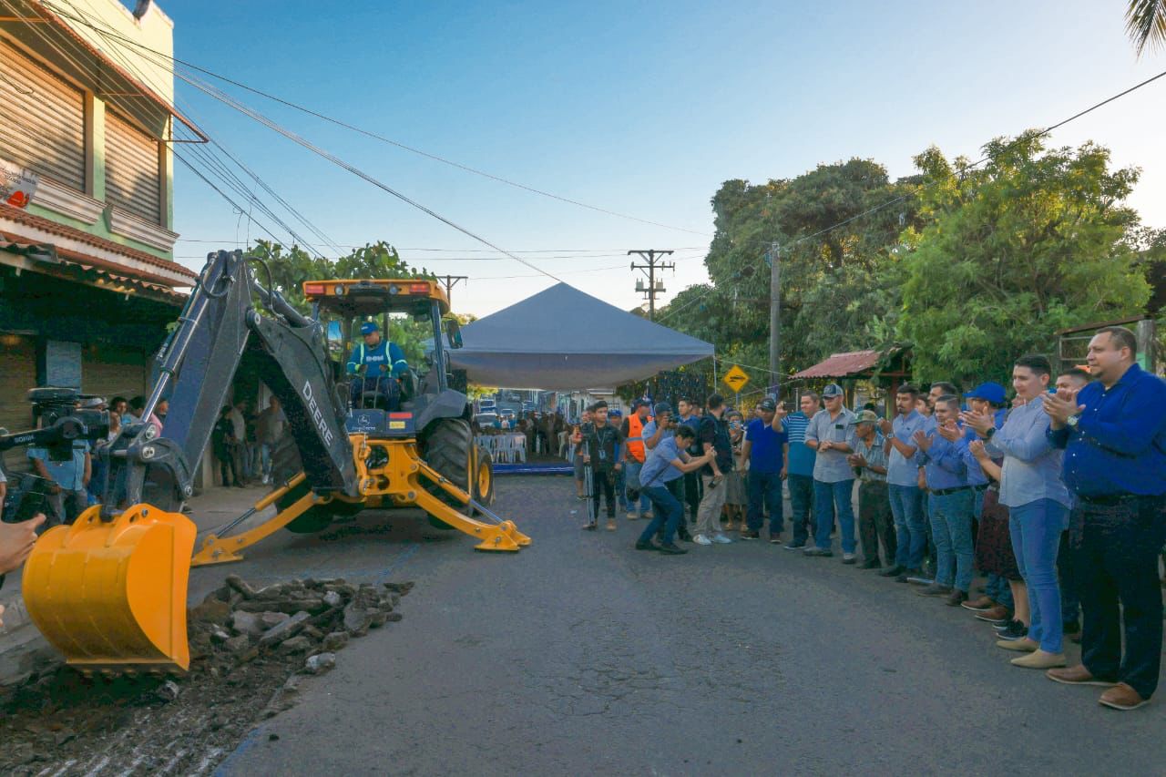 dom-inicia-trabajos-de-reconstruccion-vial-en-nahuilzalco